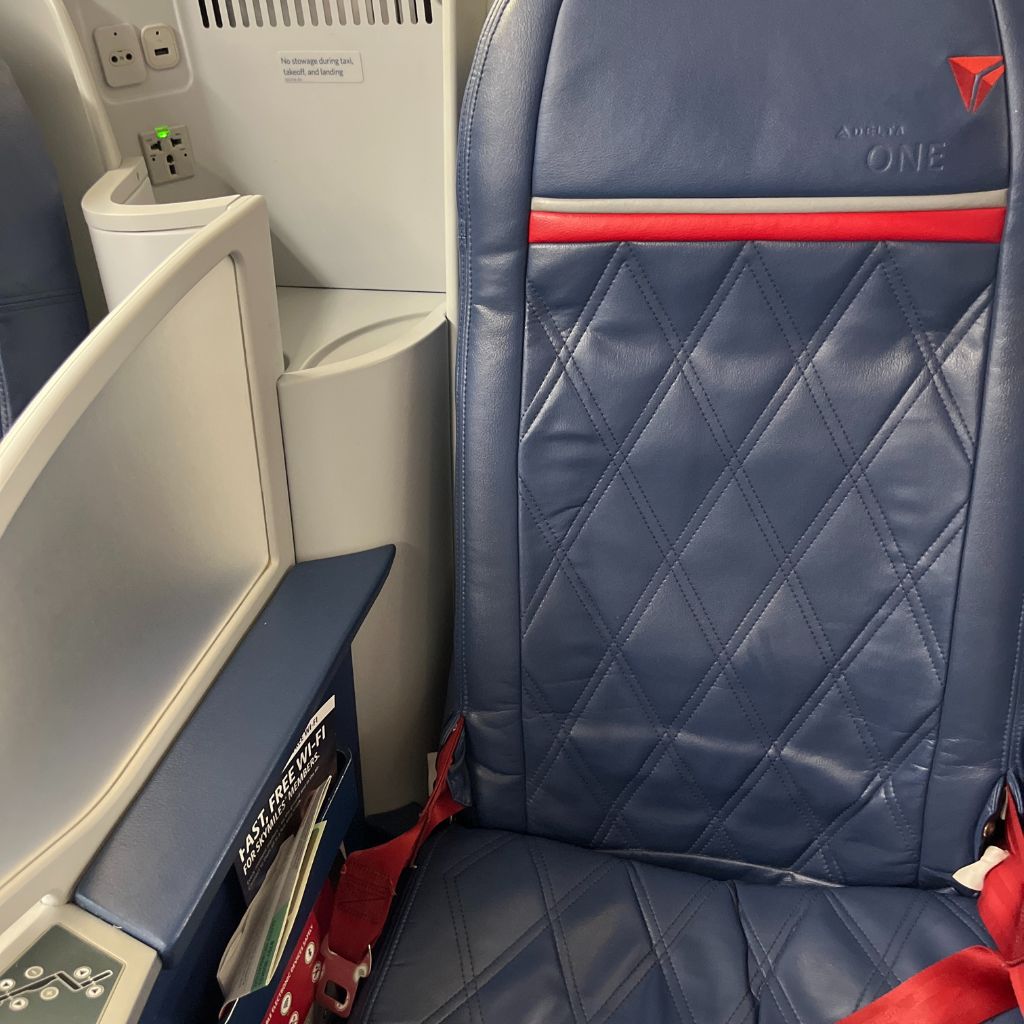 Delta One Seat