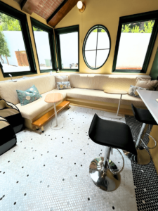 Kitchen corner banquet